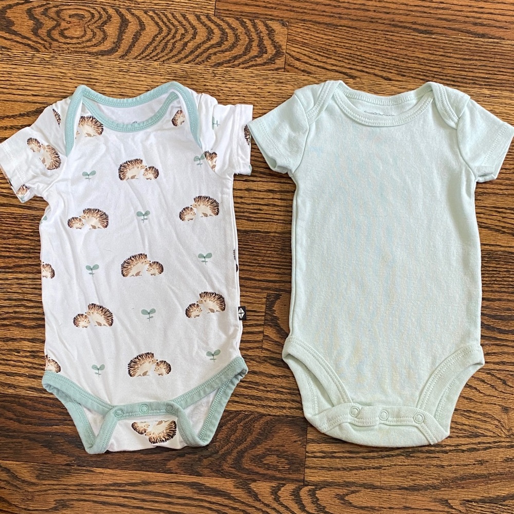 Baby Short-Sleeve One-Piece Bodysuits - Light Green & Printed White